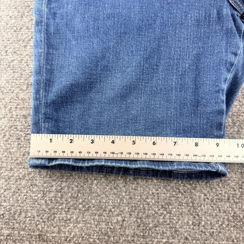 Levis Womens Denim Bermuda Shorts Dark Wash Stretch Size 12 Mid Rise Classic
